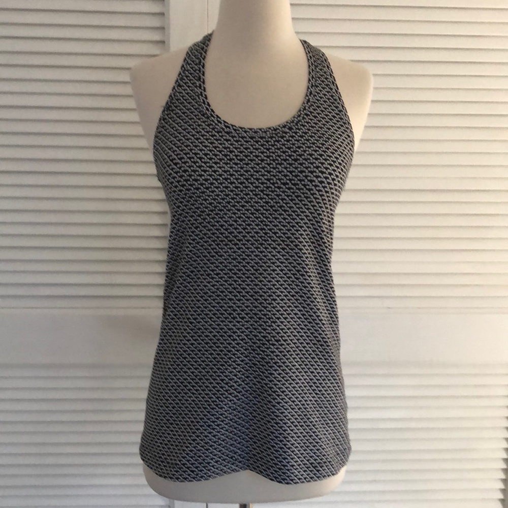 Lululemon athletic top